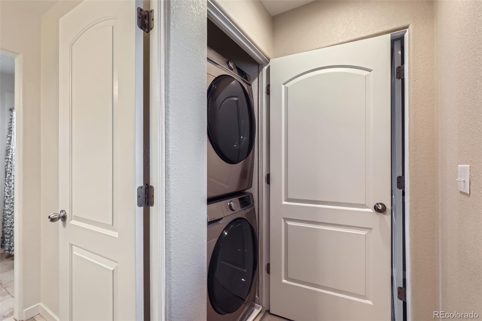MLS Image #19 for 10148 e 29th drive,denver, Colorado