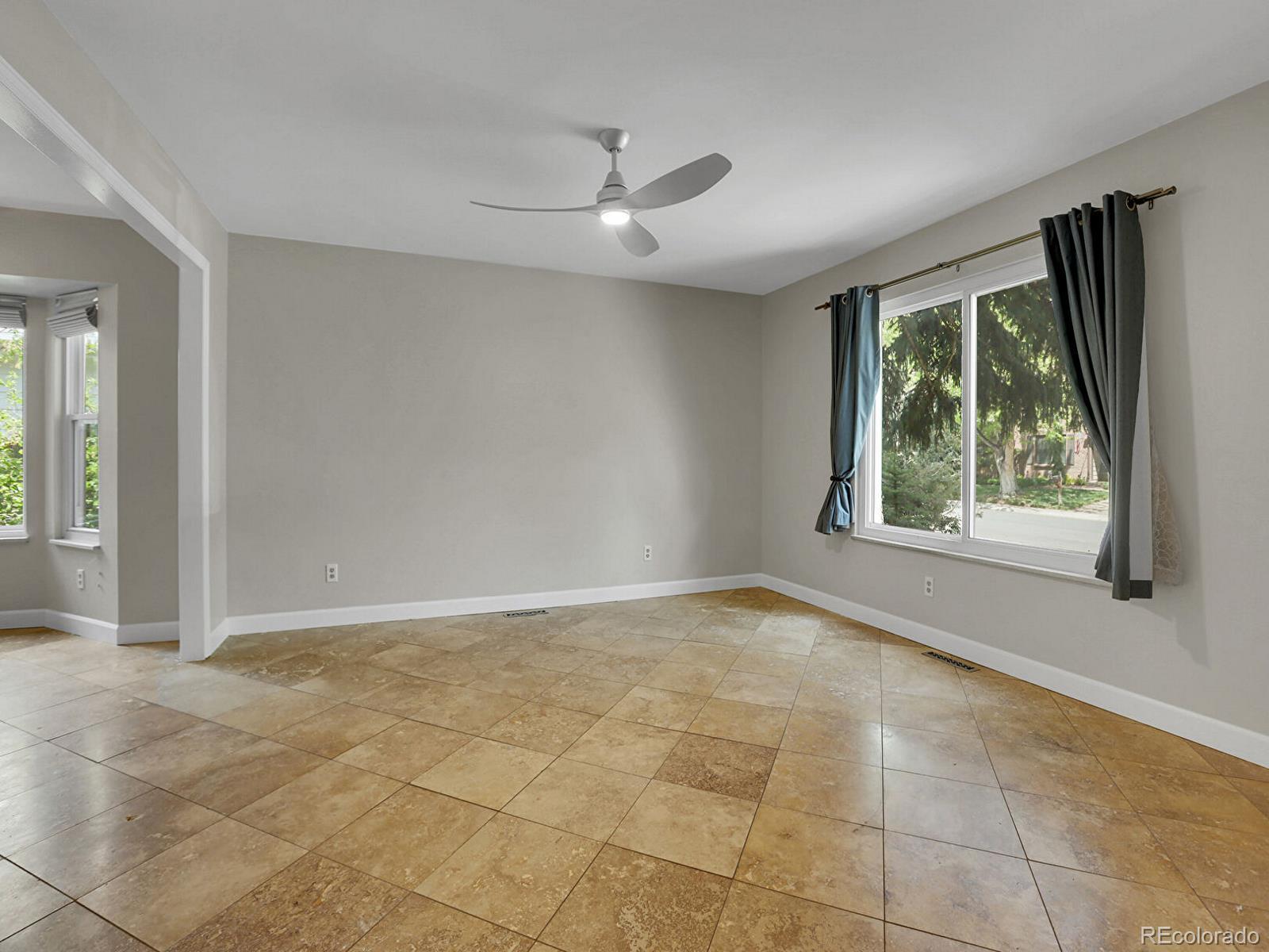 MLS Image #4 for 12362 e vassar drive,aurora, Colorado