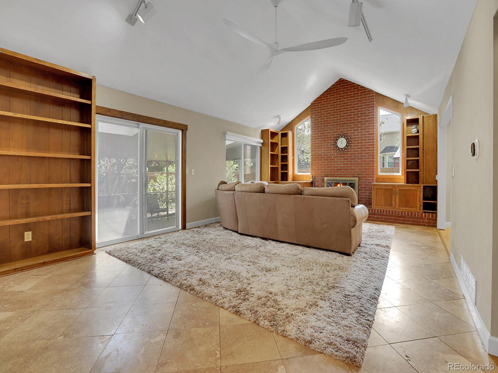 MLS Image #9 for 12362 e vassar drive,aurora, Colorado