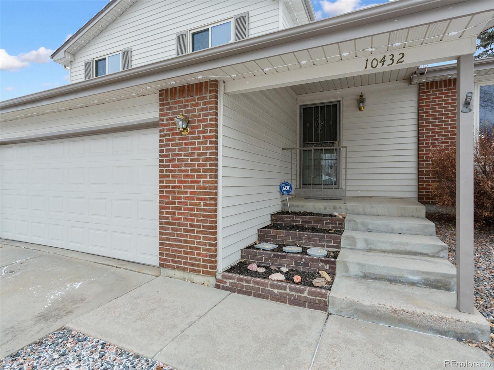 MLS Image #3 for 10432  canosa street,denver, Colorado