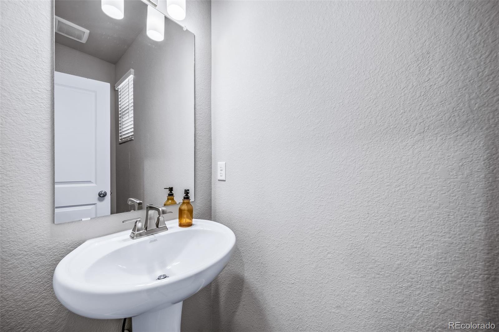 MLS Image #21 for 46537  sunflower lane,bennett, Colorado