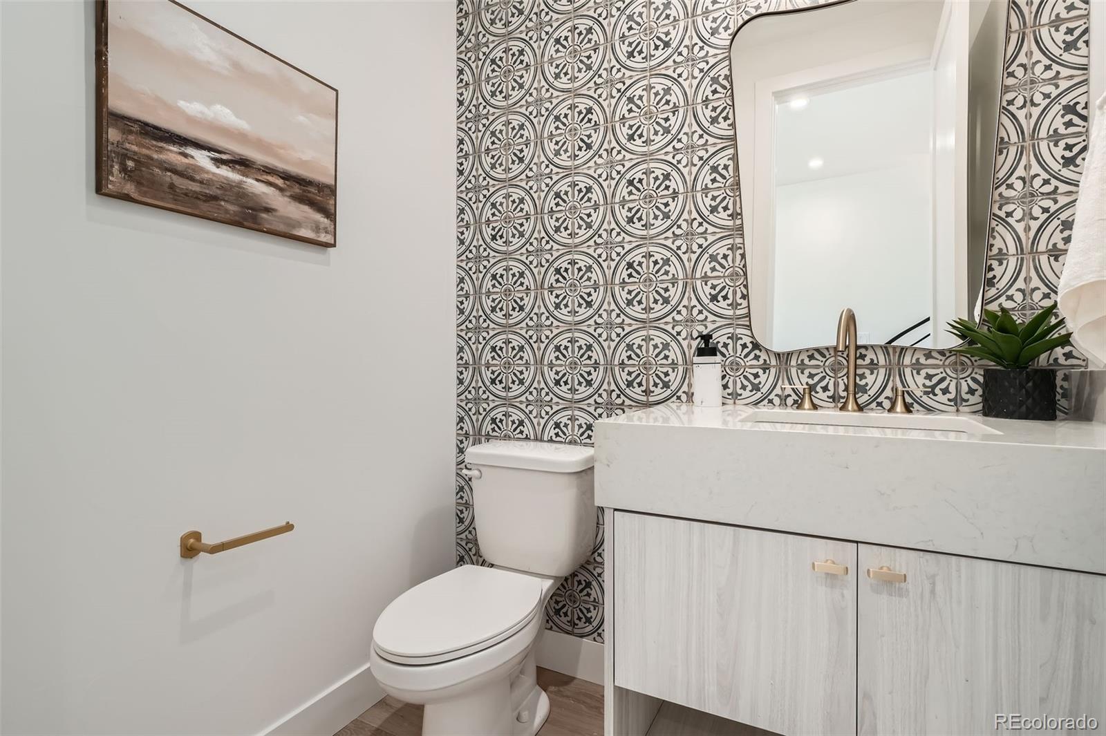 MLS Image #10 for 372 s humboldt street,denver, Colorado