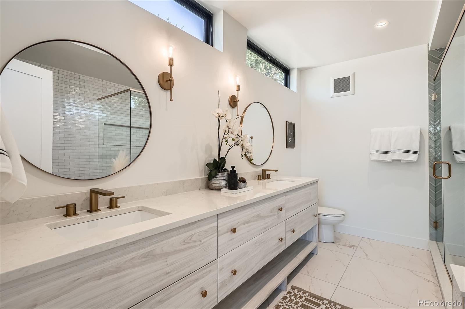 MLS Image #13 for 372 s humboldt street,denver, Colorado