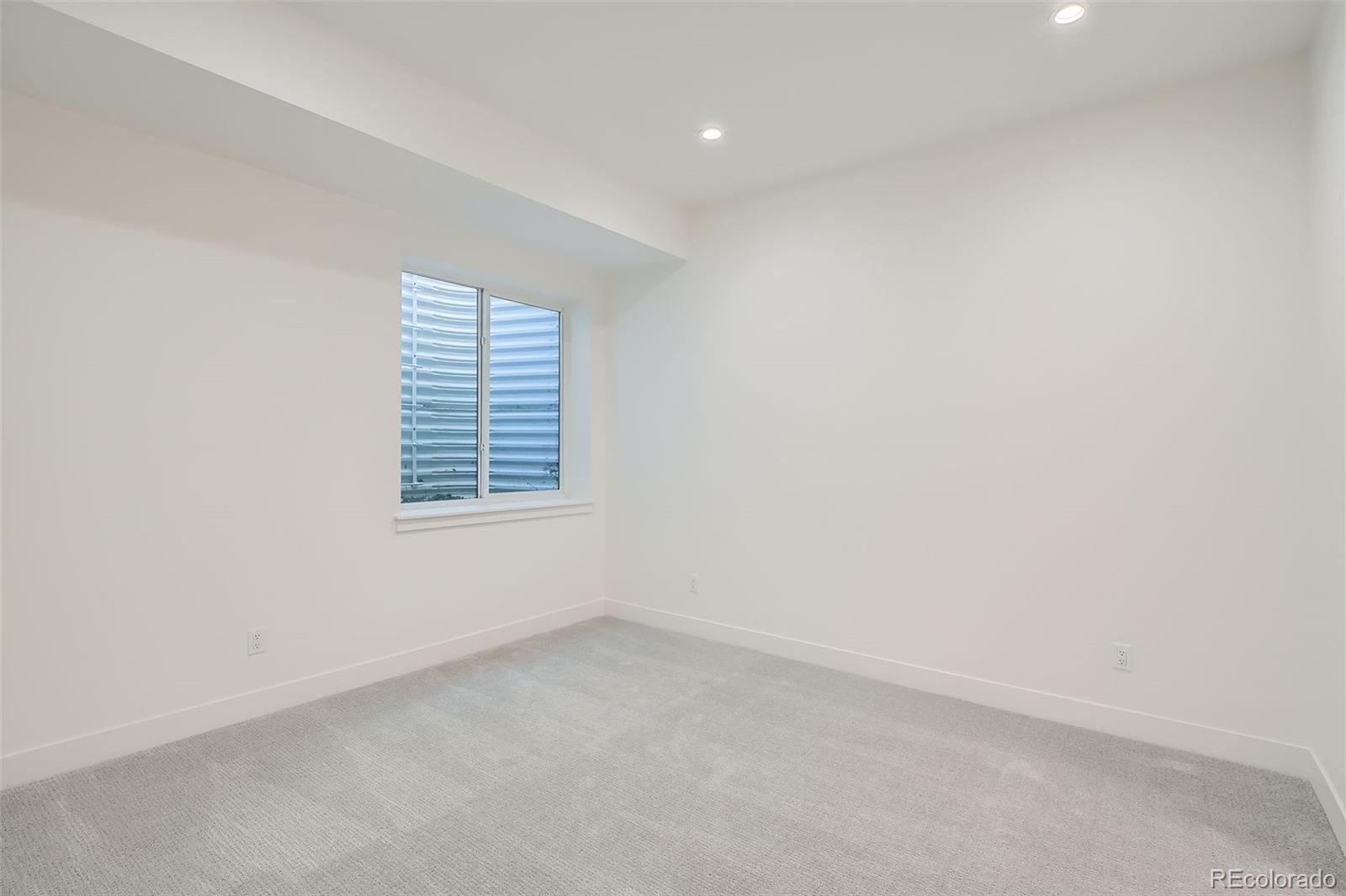 MLS Image #26 for 372 s humboldt street,denver, Colorado
