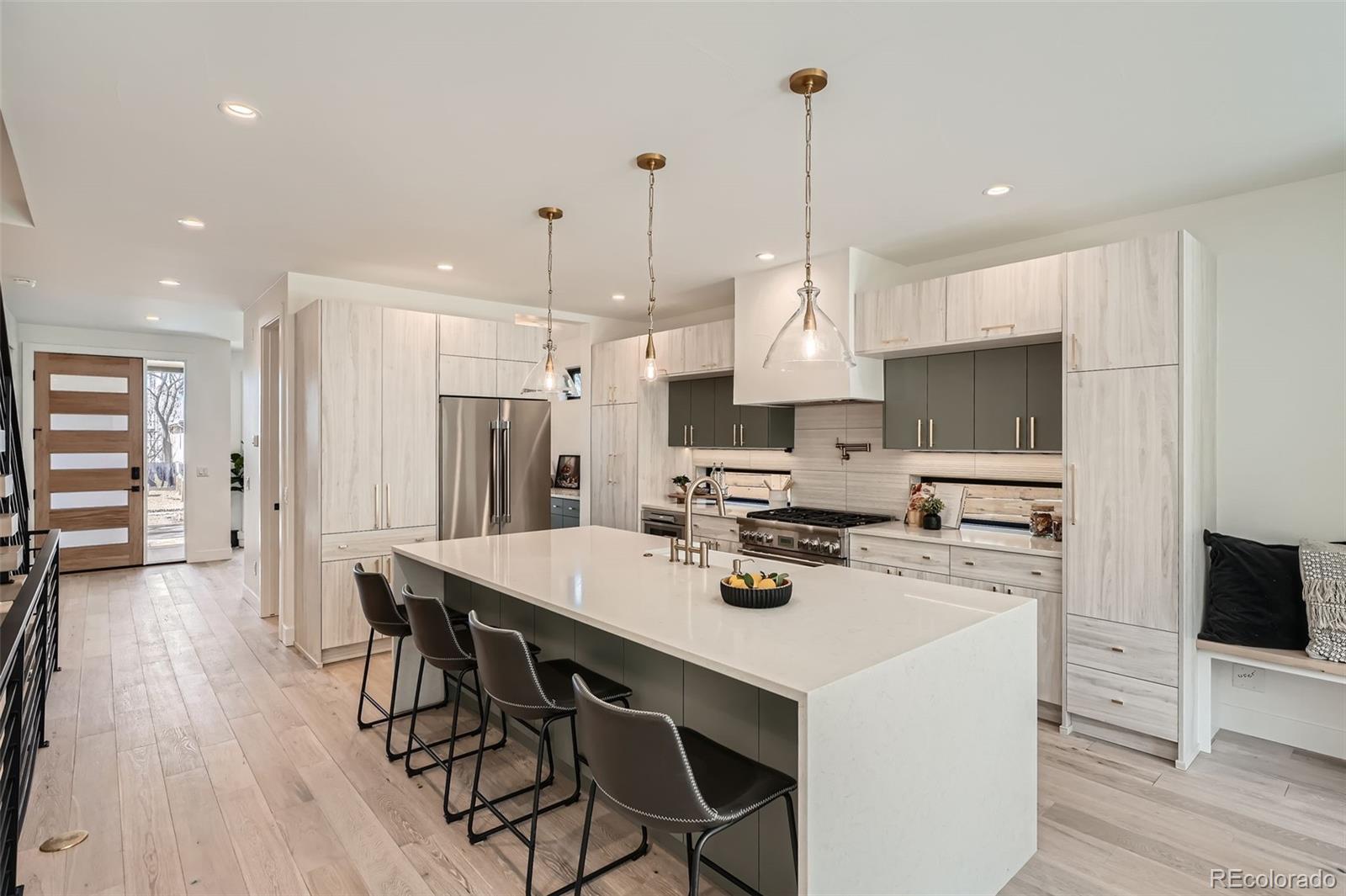 MLS Image #4 for 372 s humboldt street,denver, Colorado