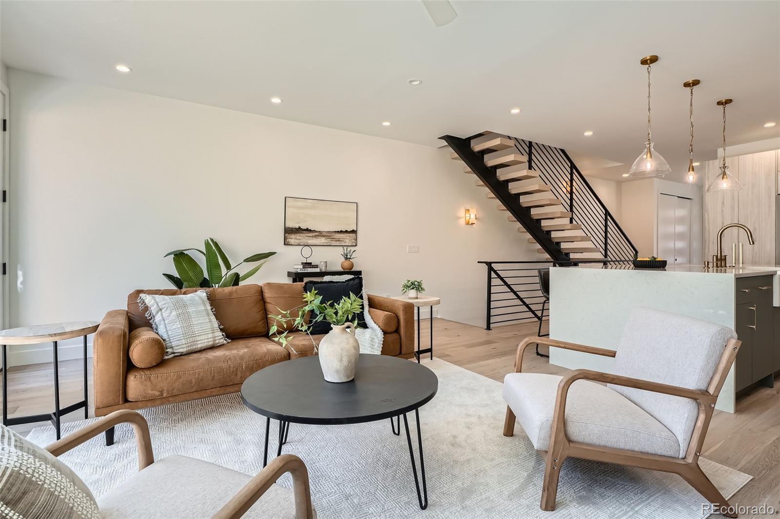 MLS Image #8 for 372 s humboldt street,denver, Colorado