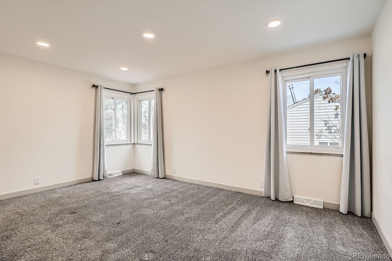 MLS Image #14 for 3361 s dahlia street,denver, Colorado