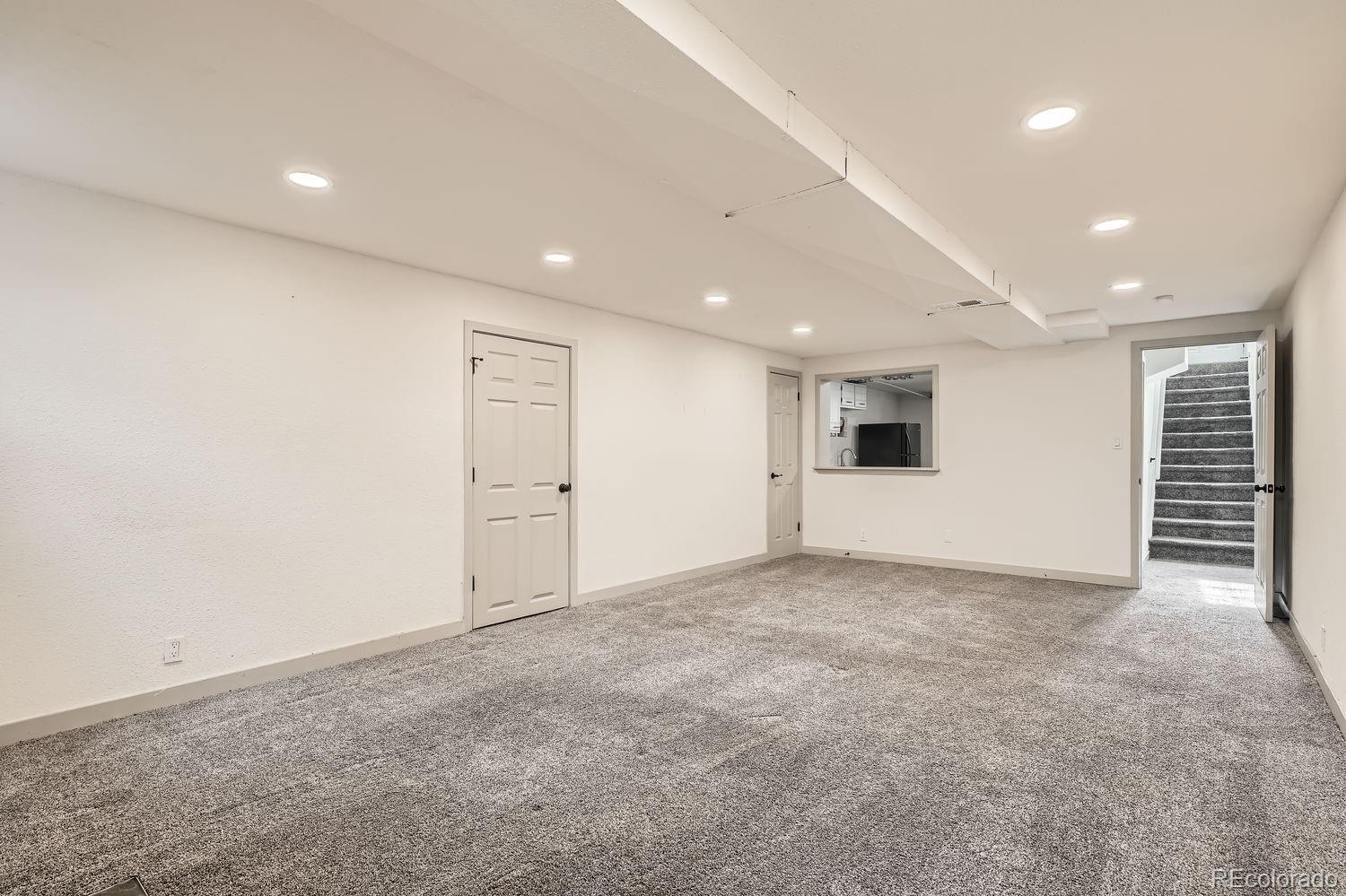 MLS Image #26 for 3361 s dahlia street,denver, Colorado
