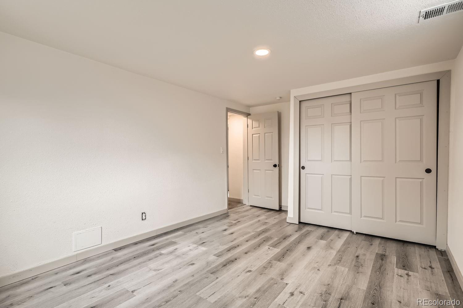 MLS Image #37 for 3361 s dahlia street,denver, Colorado