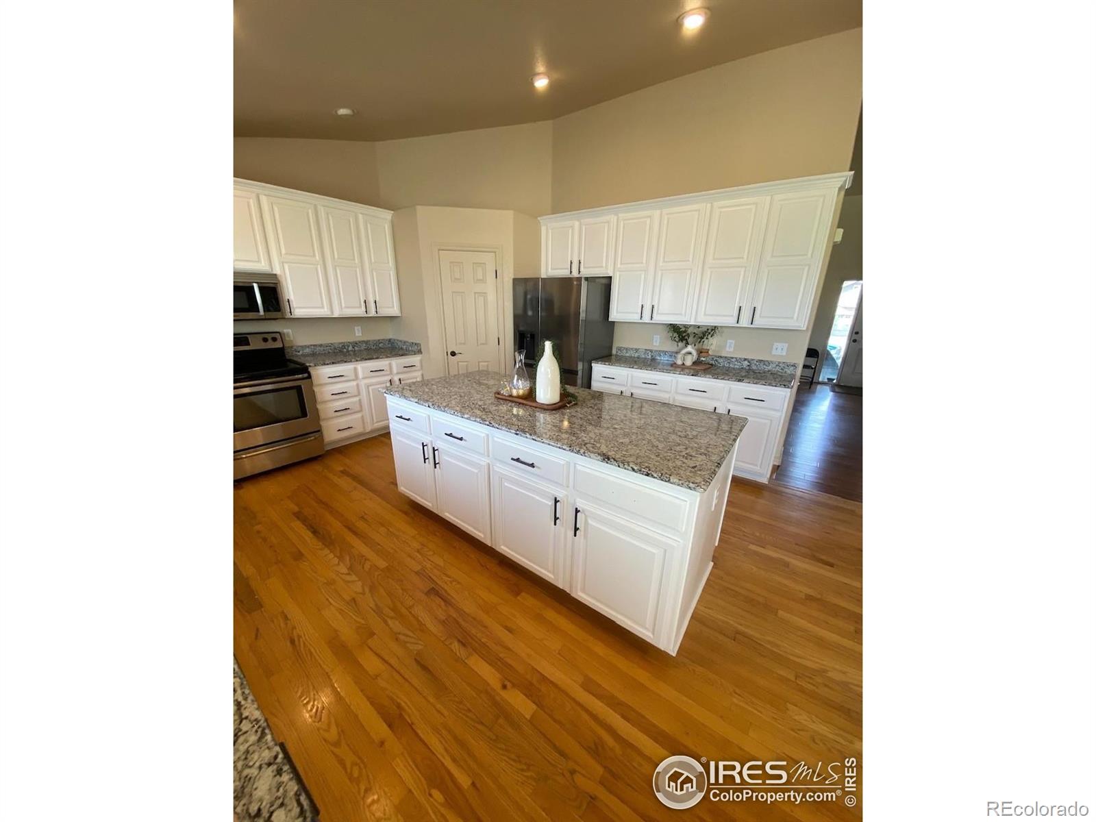 MLS Image #10 for 721  stonington lane,fort collins, Colorado