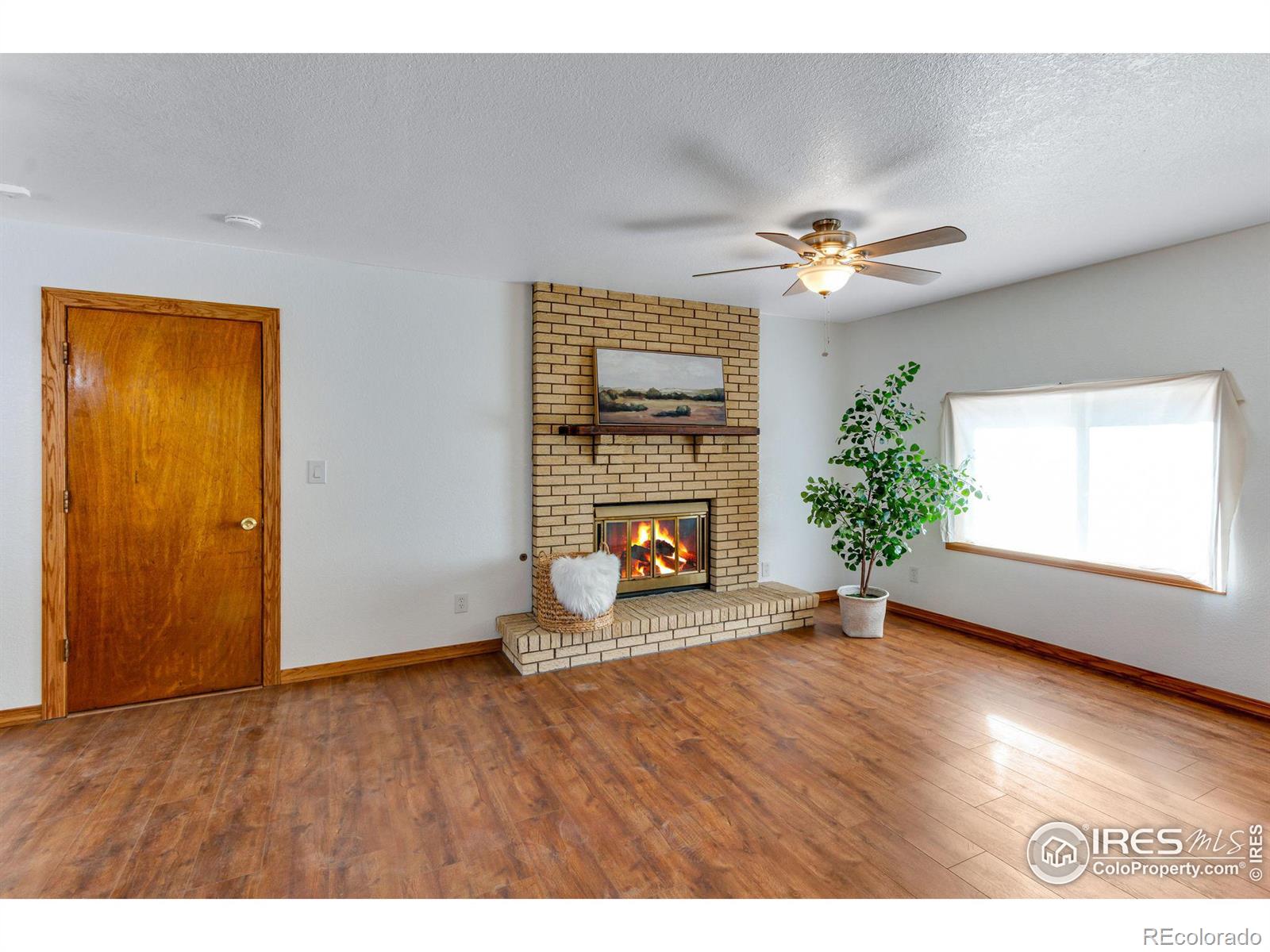 MLS Image #5 for 1630  pinyon court,loveland, Colorado