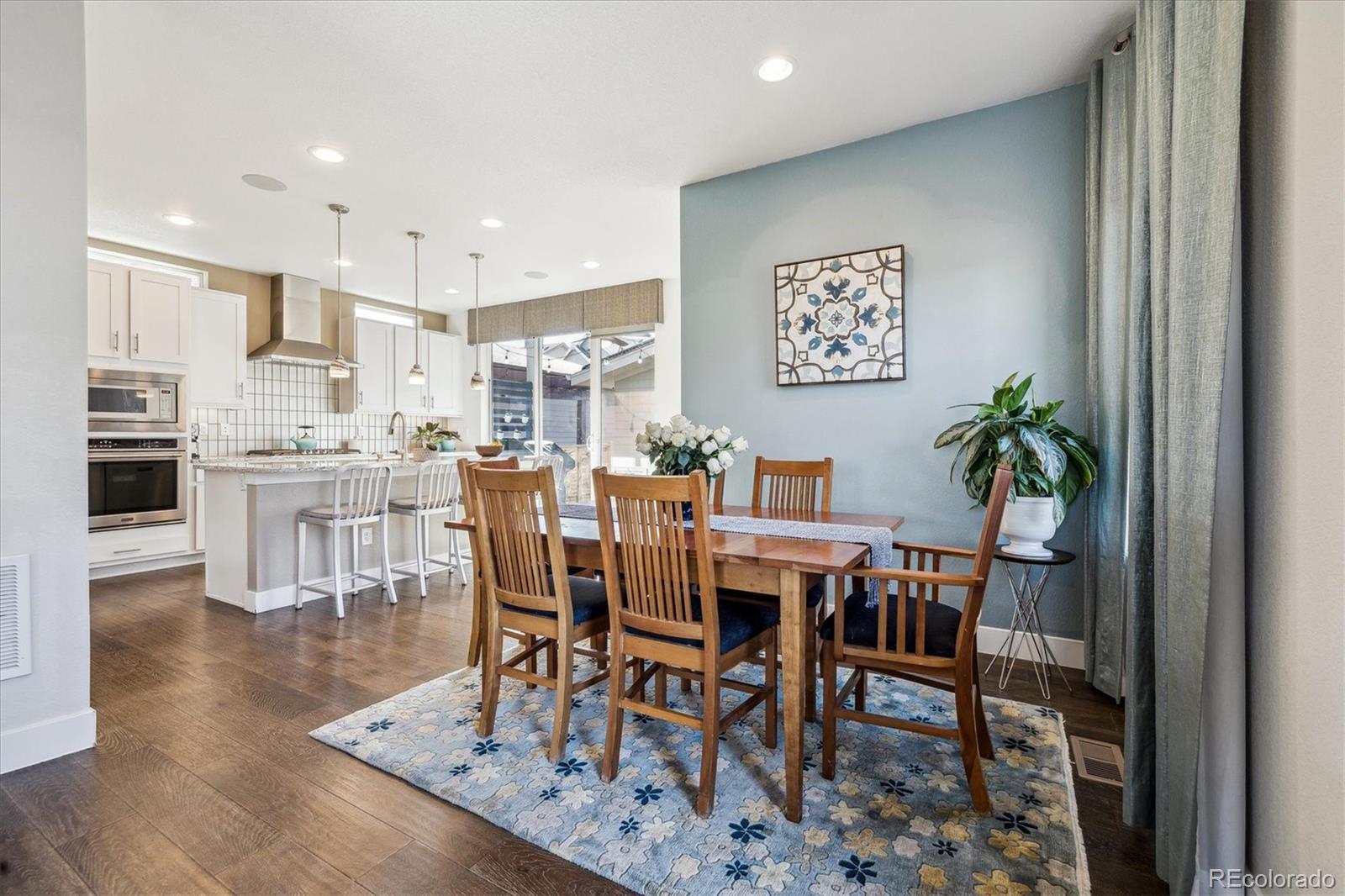 MLS Image #10 for 10610 e 26th avenue,aurora, Colorado