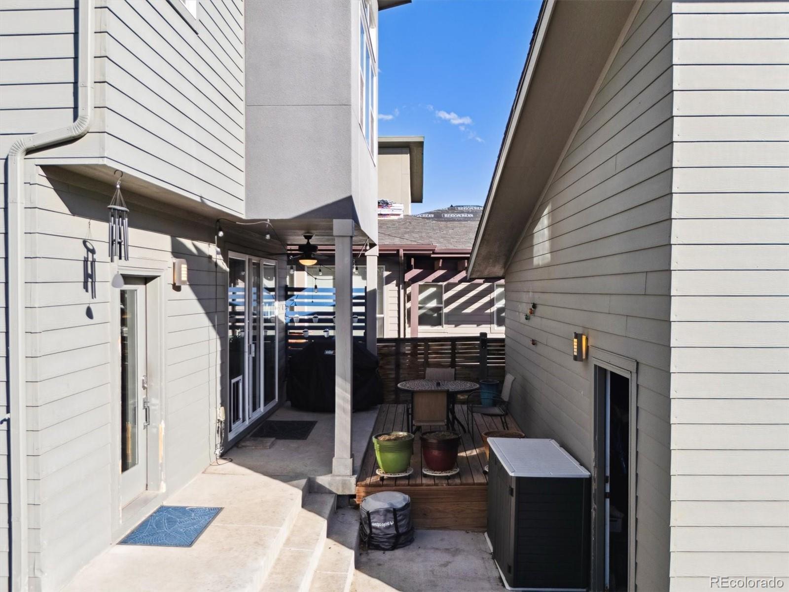 MLS Image #27 for 10610 e 26th avenue,aurora, Colorado