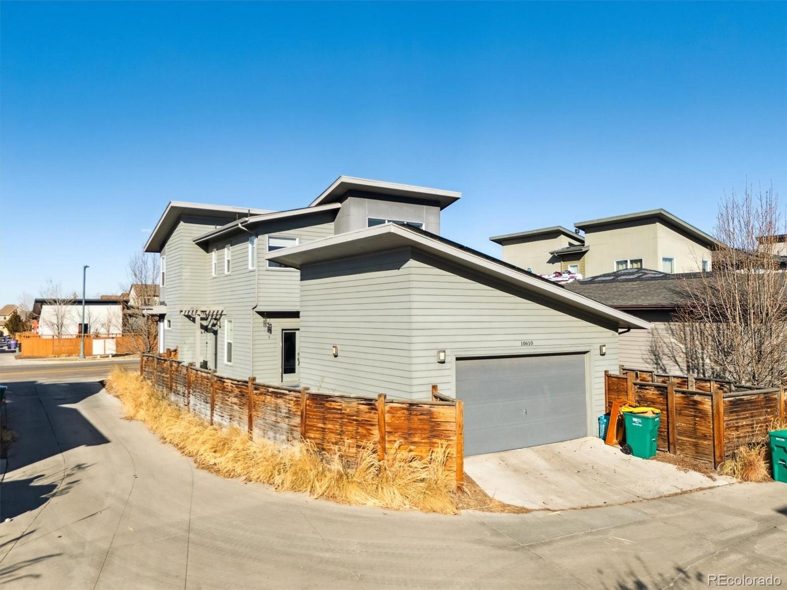 MLS Image #31 for 10610 e 26th avenue,aurora, Colorado