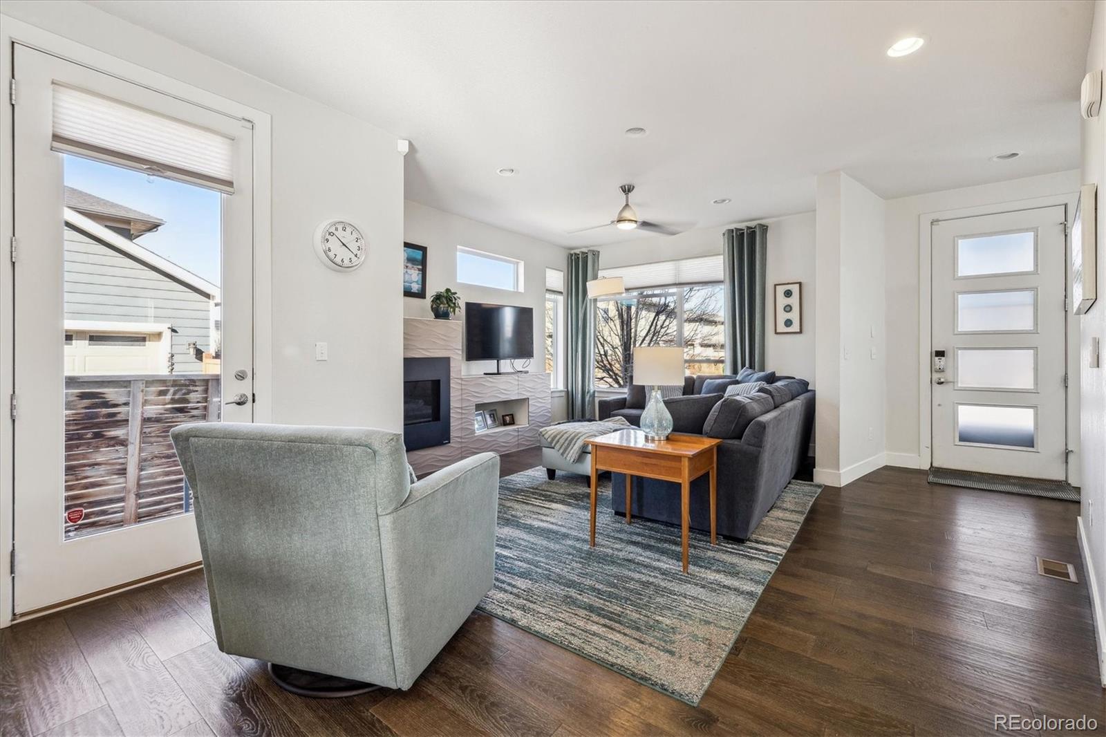 MLS Image #5 for 10610 e 26th avenue,aurora, Colorado