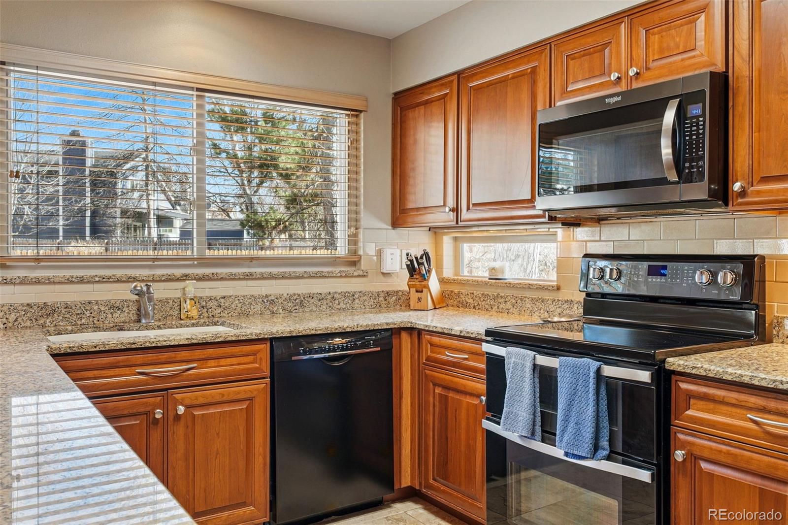 MLS Image #12 for 15974 e loyola drive,aurora, Colorado