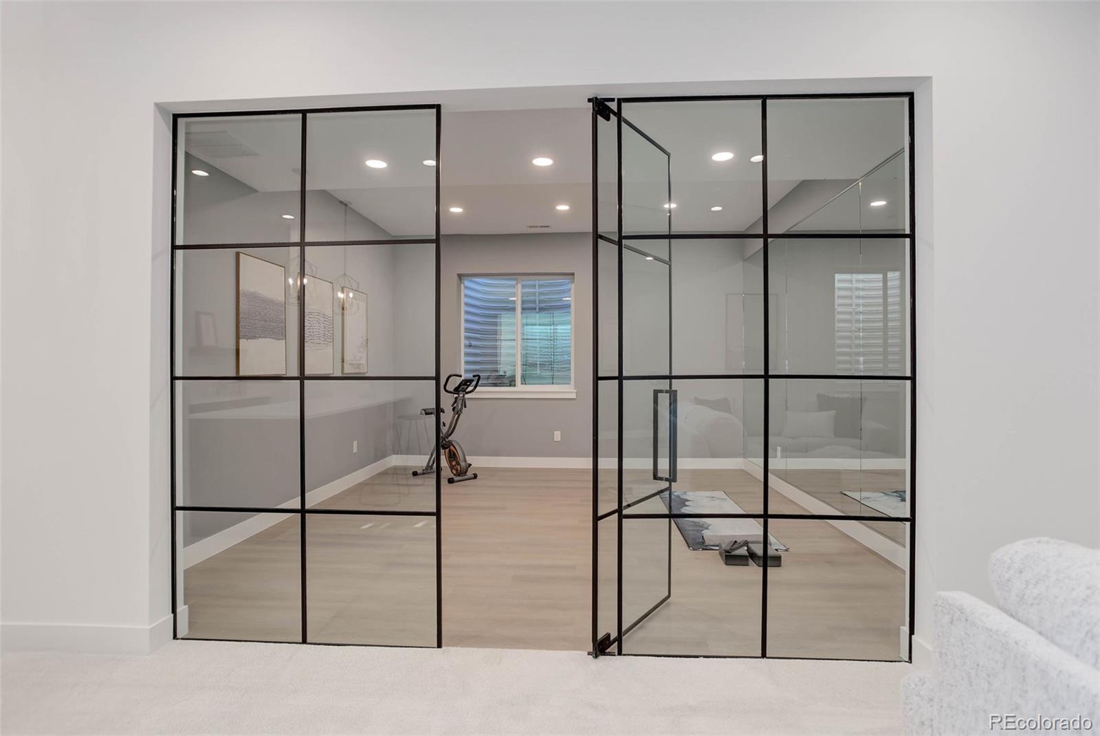 MLS Image #25 for 352 s high street,denver, Colorado