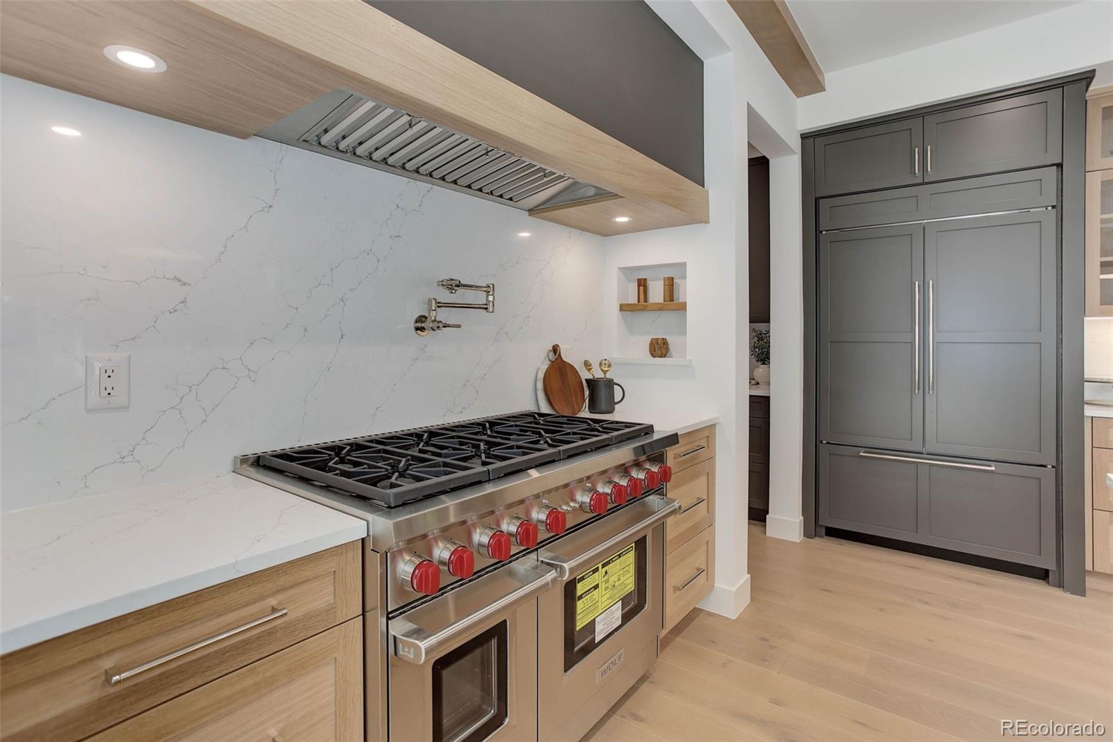 MLS Image #8 for 352 s high street,denver, Colorado