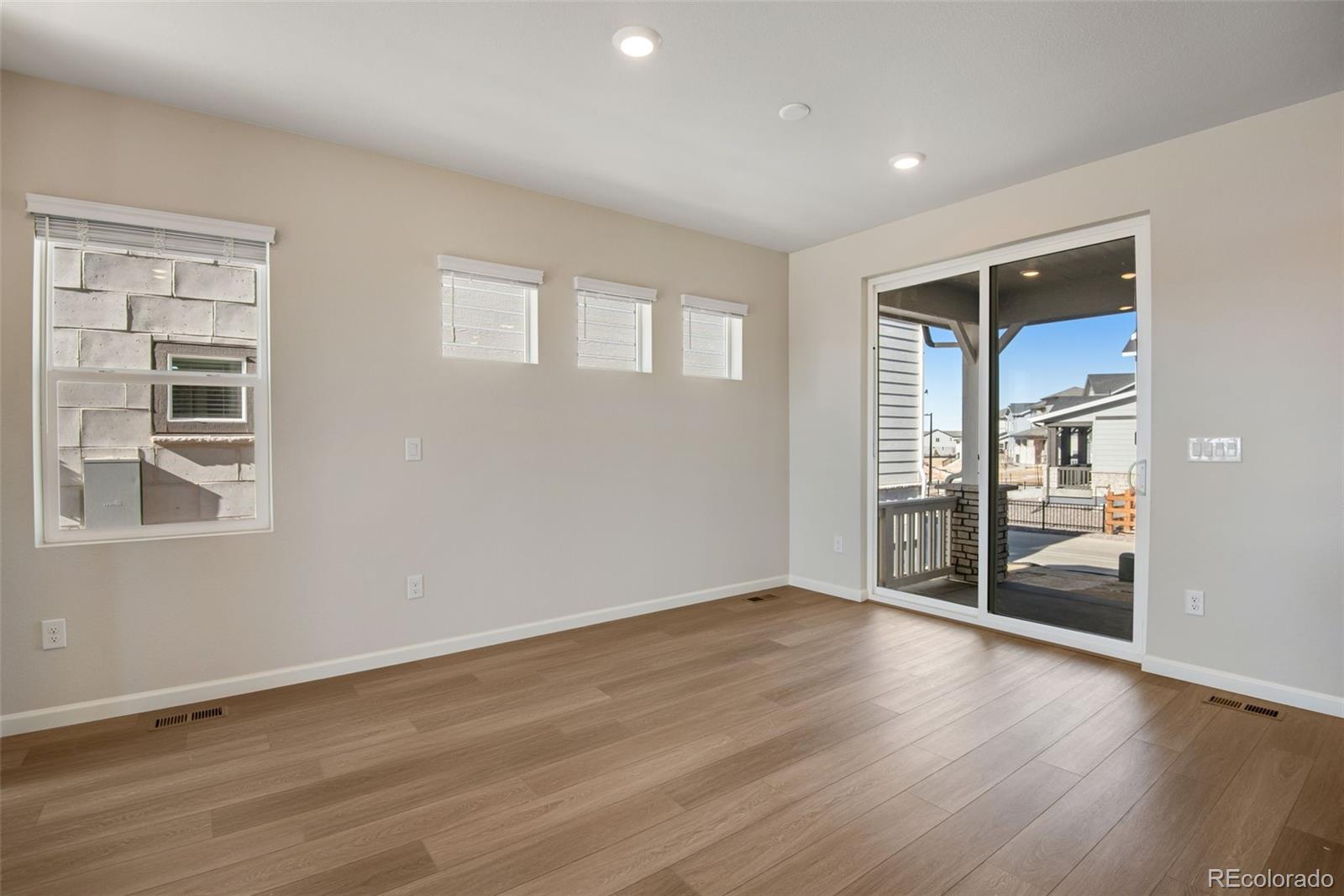 MLS Image #17 for 24811 e 33rd drive,aurora, Colorado