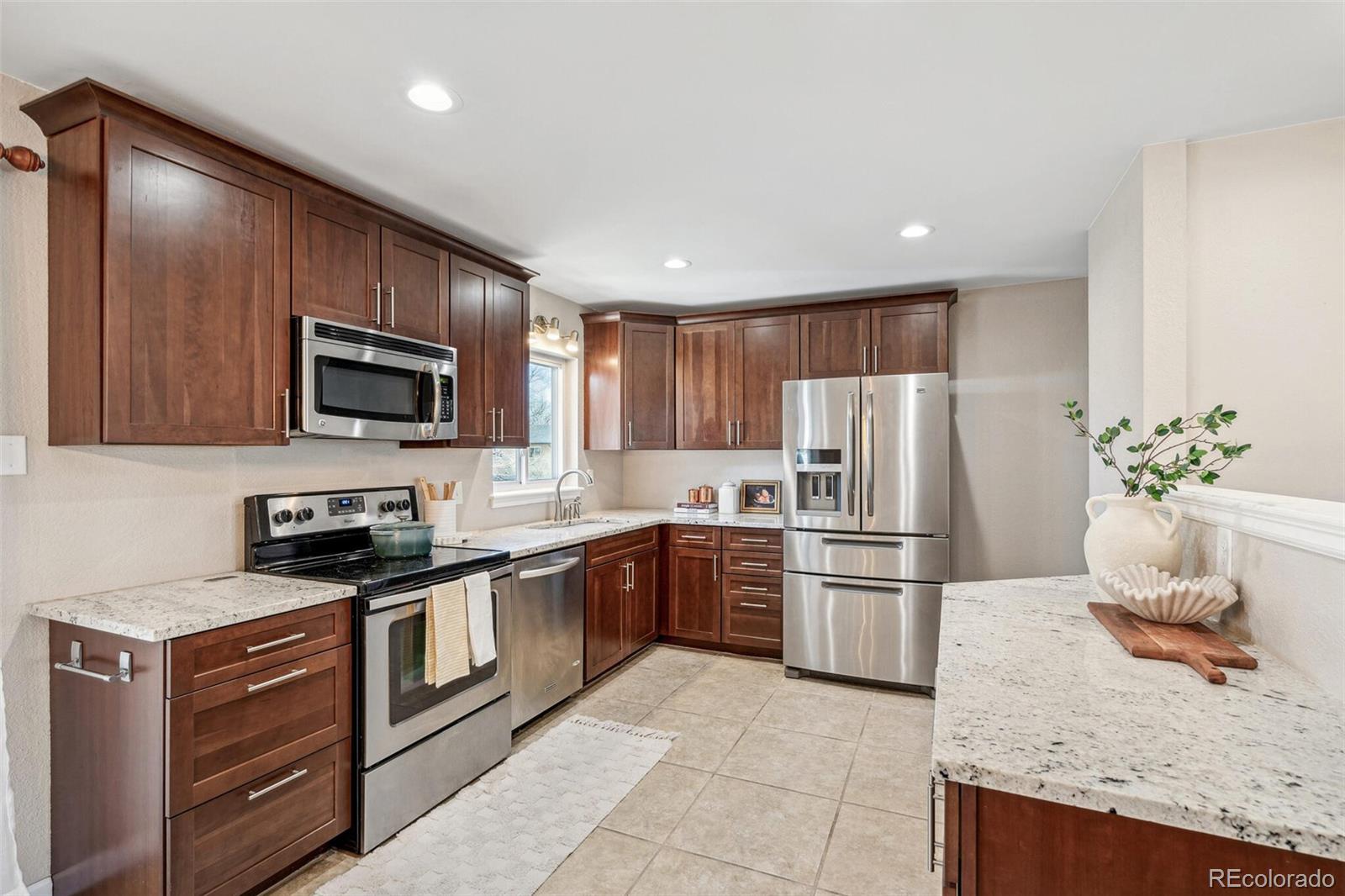 MLS Image #15 for 6371  iris court,arvada, Colorado