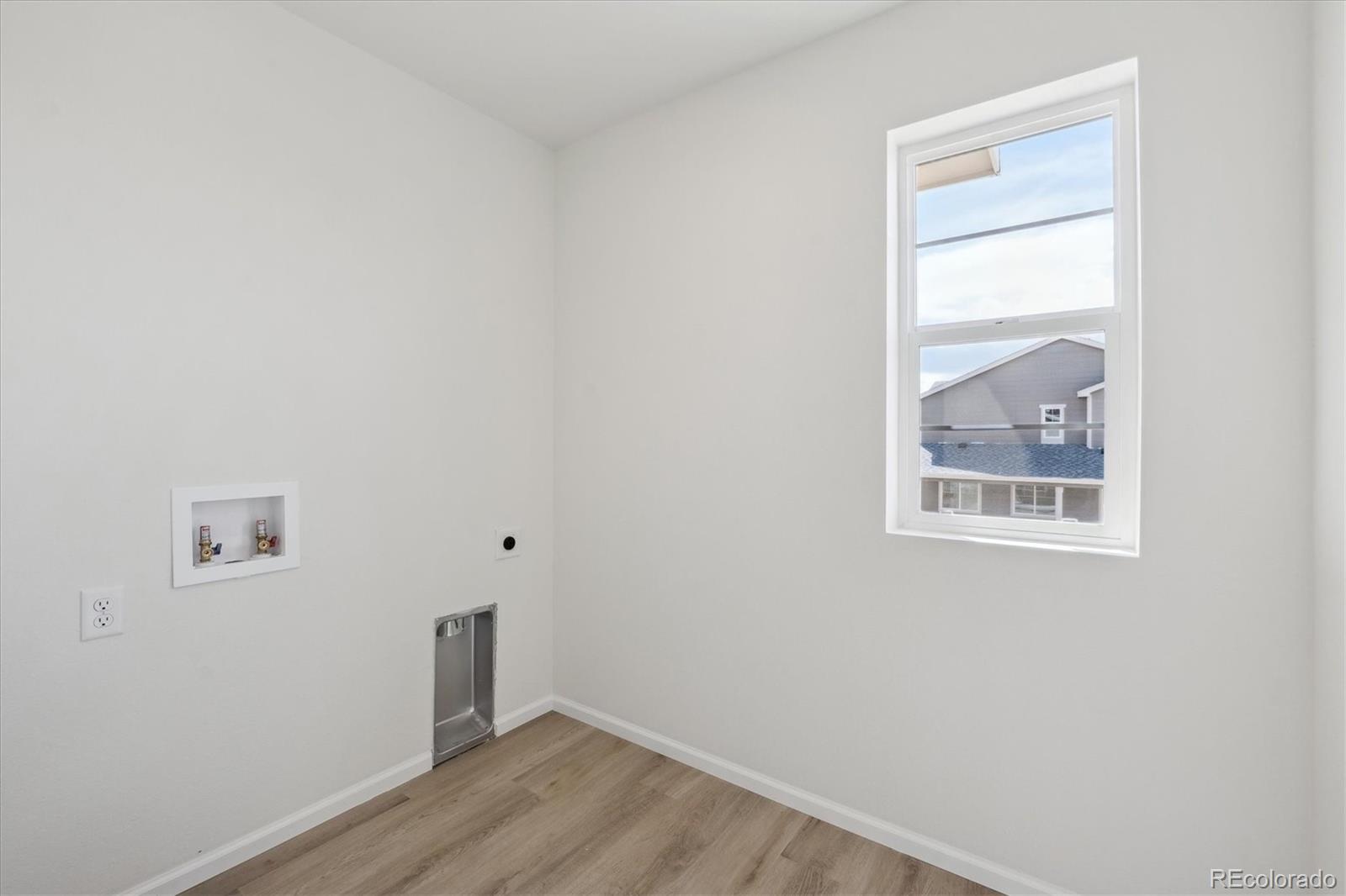 MLS Image #10 for 1324  sienna peak circle,erie, Colorado