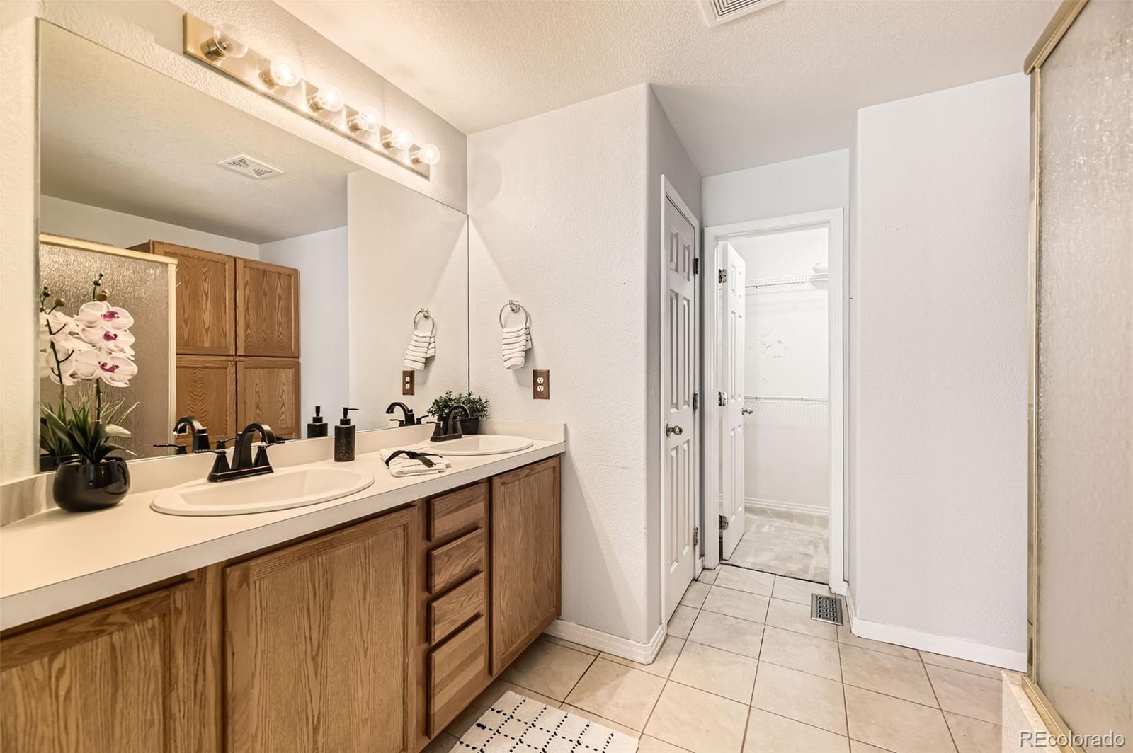MLS Image #17 for 2444 s scranton way,aurora, Colorado