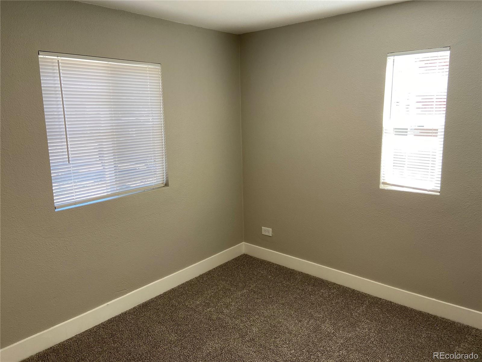 MLS Image #14 for 1263  willow street,denver, Colorado