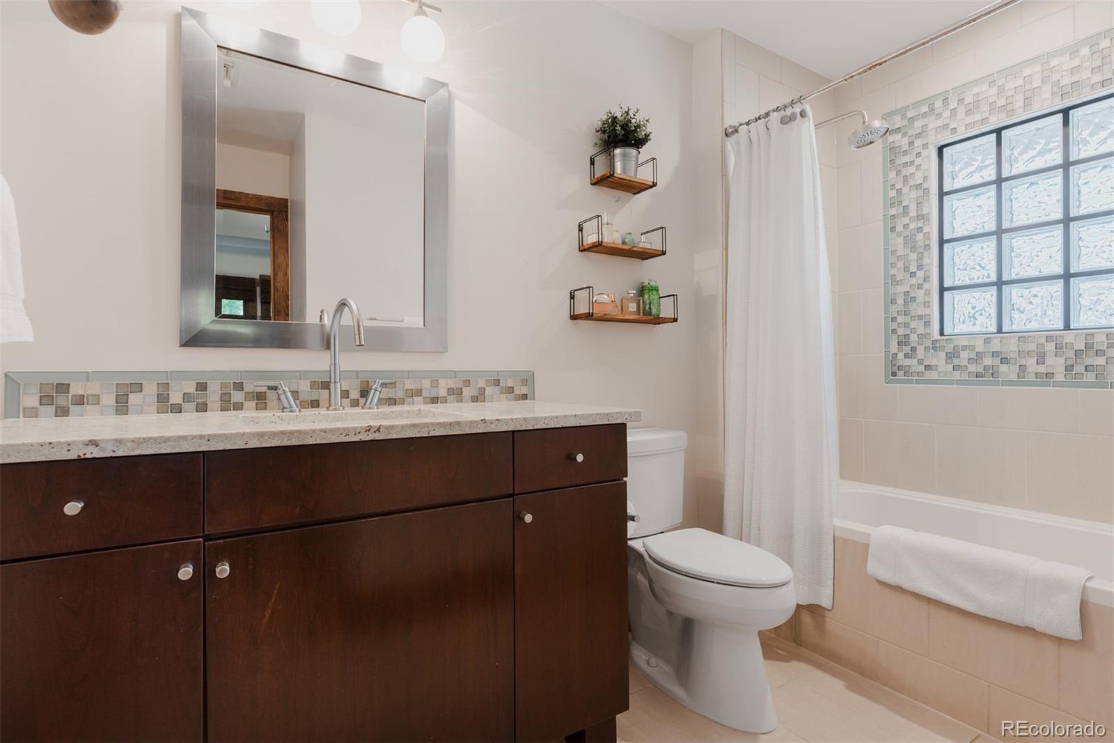 MLS Image #37 for 467  saint paul street,denver, Colorado