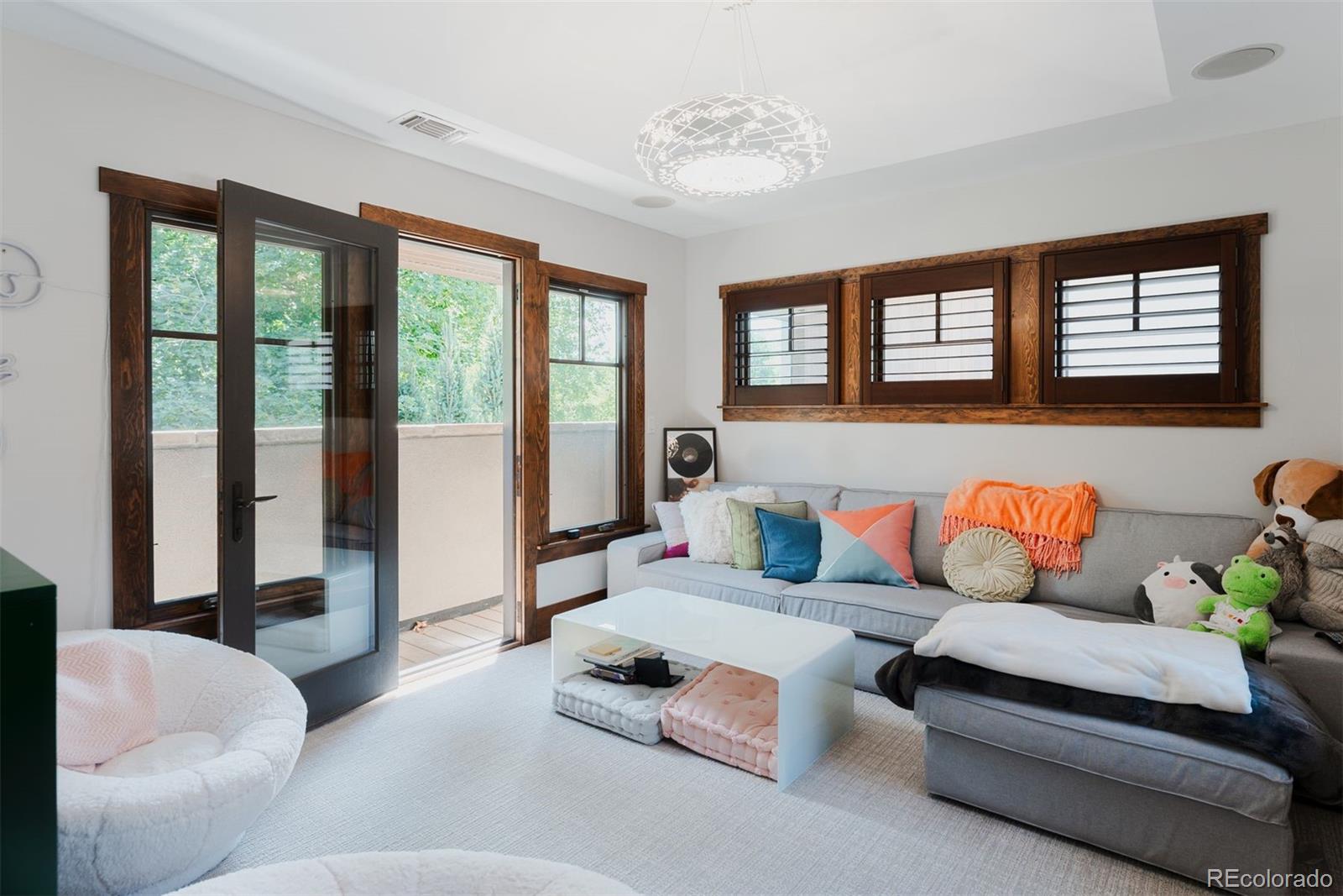 MLS Image #38 for 467  saint paul street,denver, Colorado