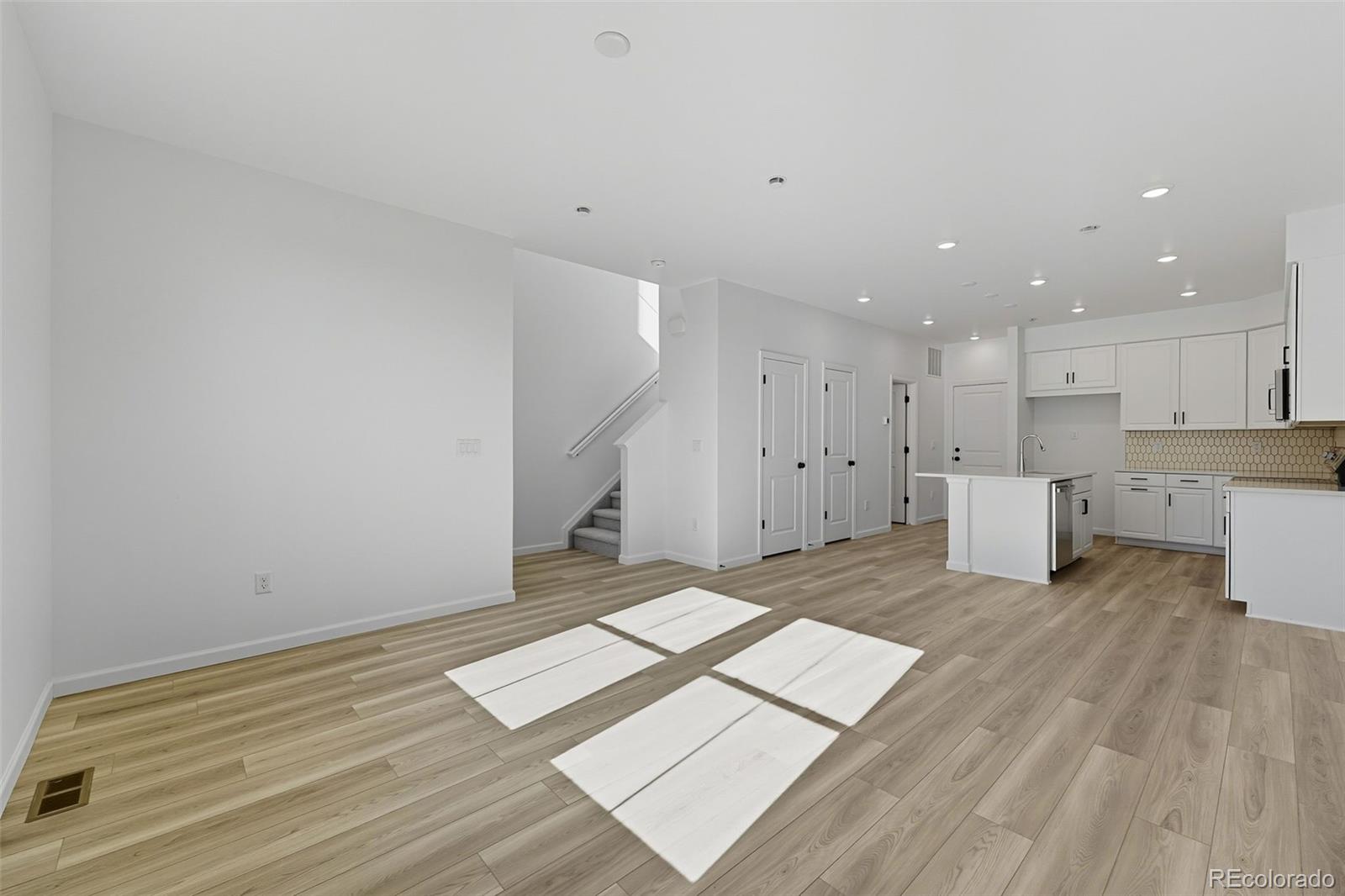 MLS Image #4 for 17145 w 91st lane,arvada, Colorado