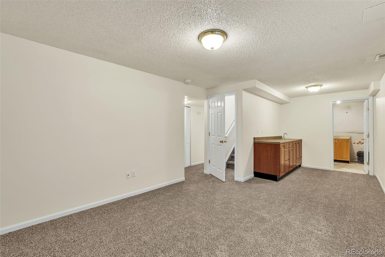 MLS Image #18 for 2148  reminiscent circle,fountain, Colorado