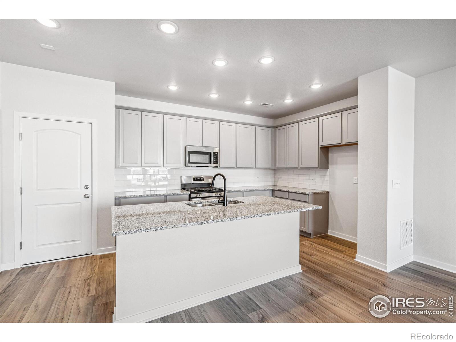 MLS Image #11 for 6369  elk pass lane,loveland, Colorado
