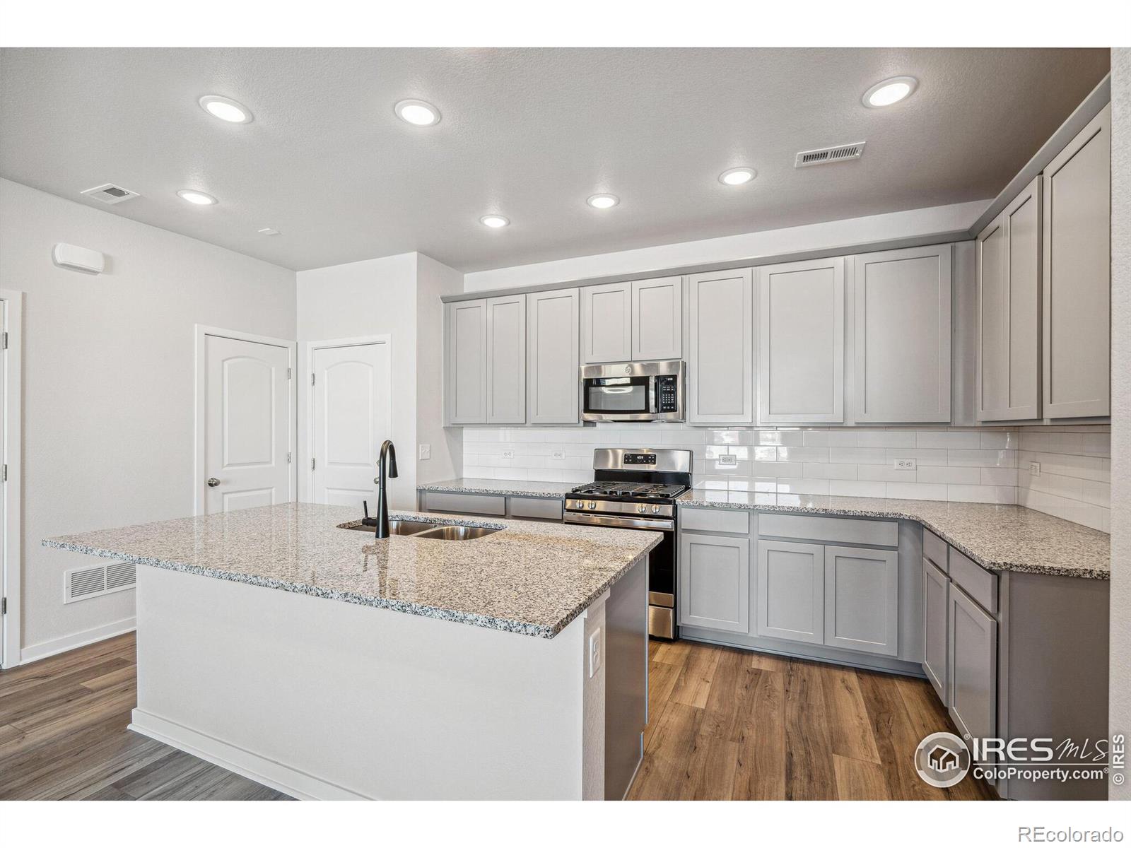 MLS Image #9 for 6369  elk pass lane,loveland, Colorado