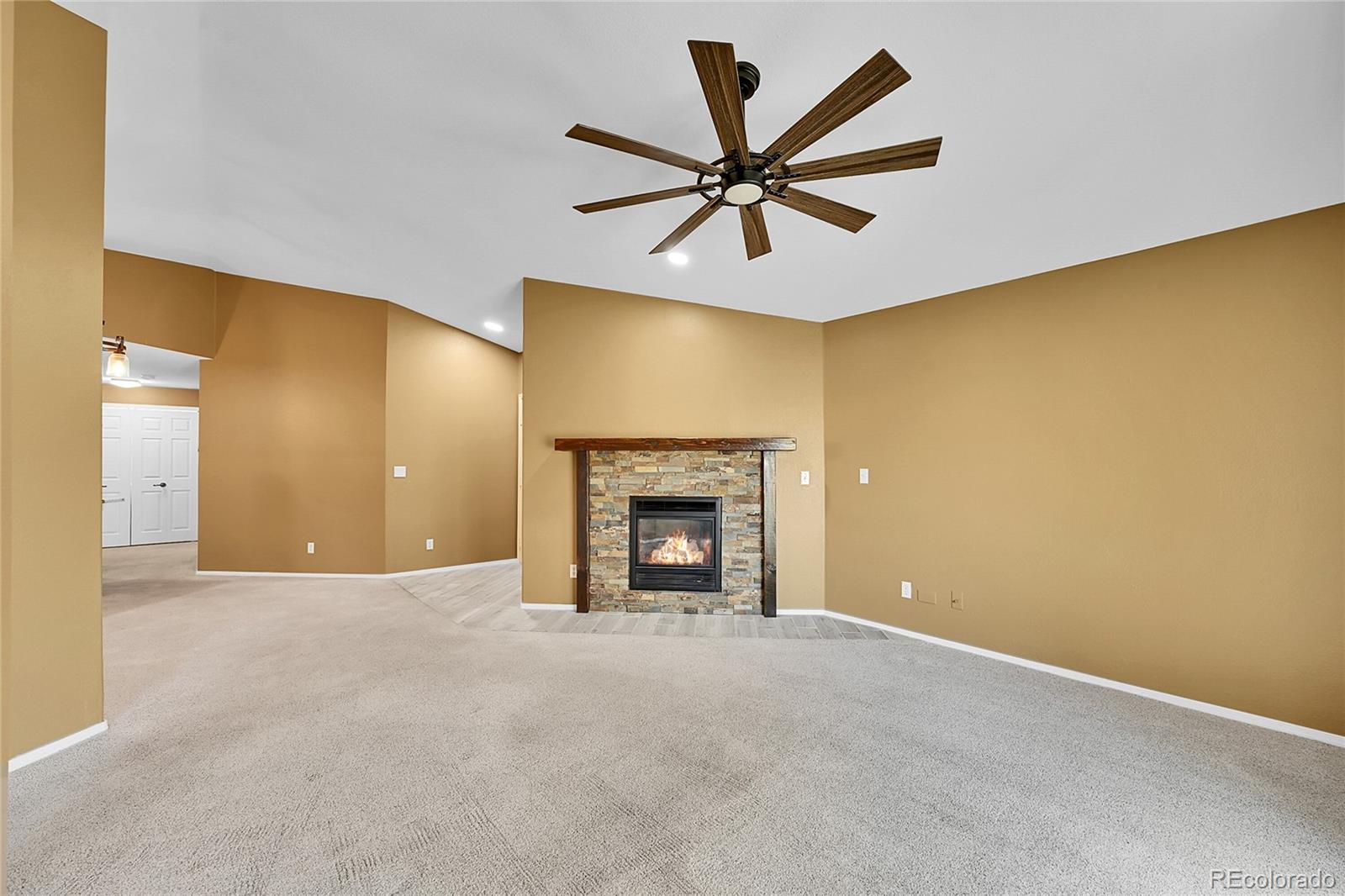 MLS Image #7 for 8747 e dry creek road,englewood, Colorado