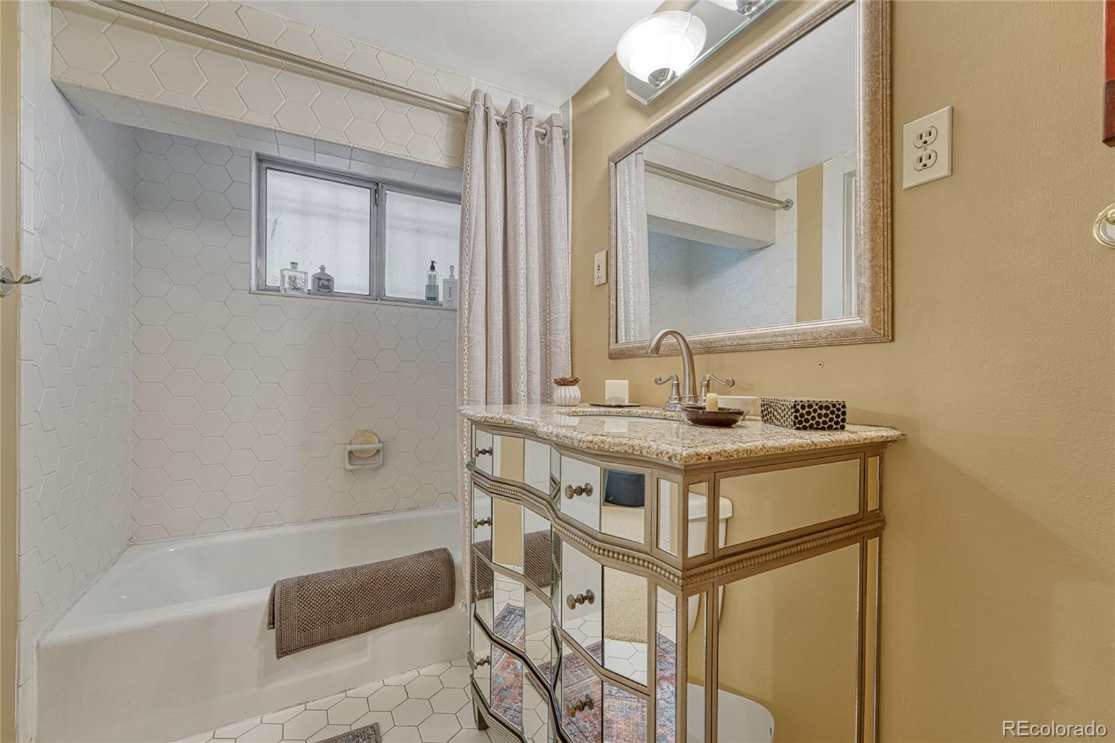 MLS Image #35 for 861 n humboldt street,denver, Colorado