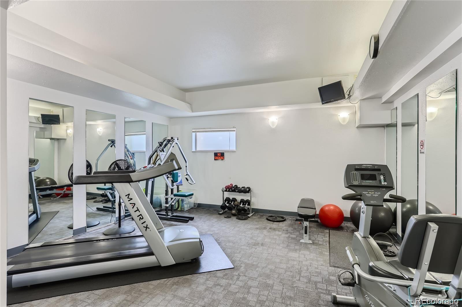 MLS Image #8 for 3450 s poplar street,denver, Colorado