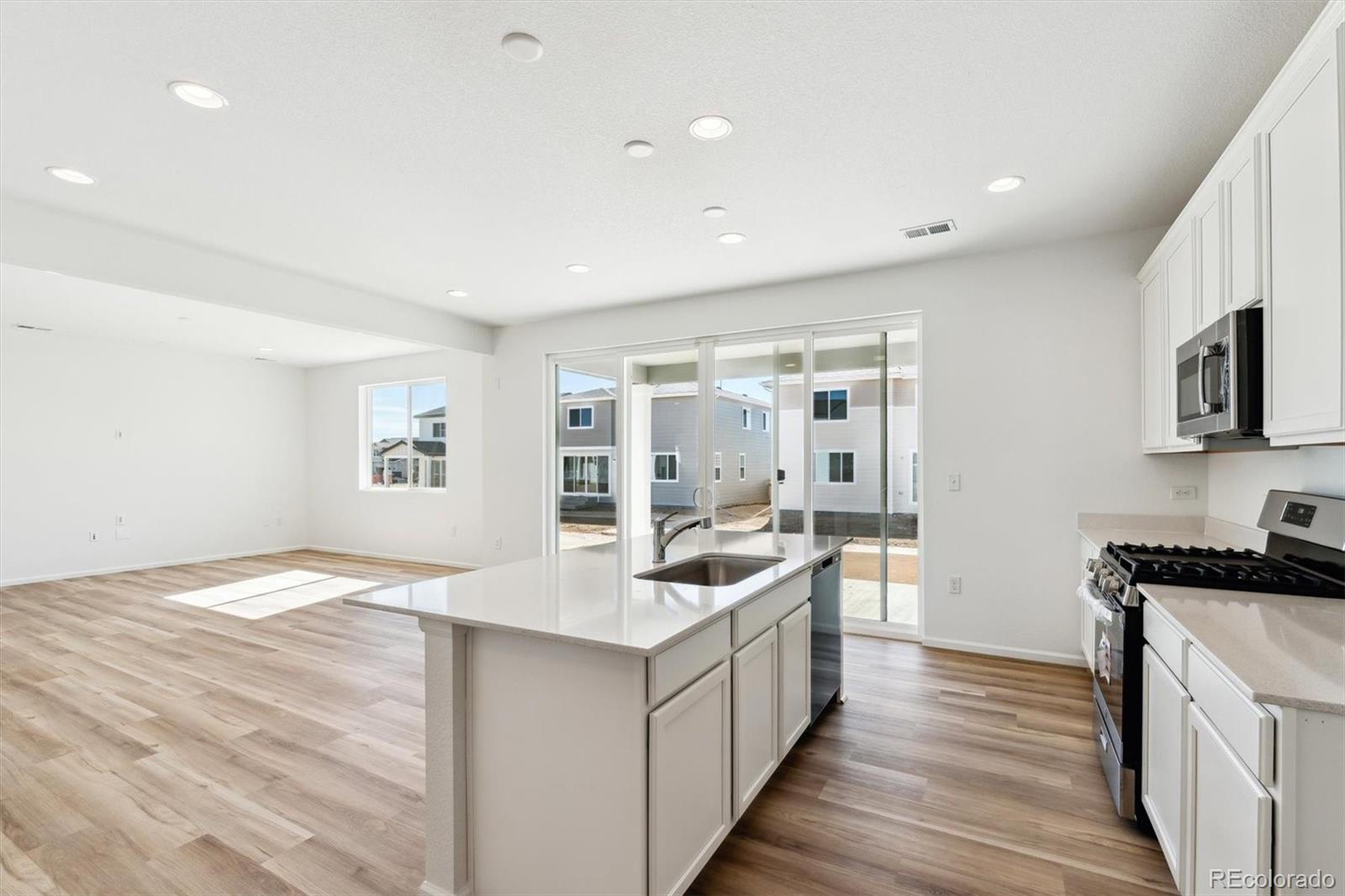 MLS Image #10 for 4582  boone circle,brighton, Colorado