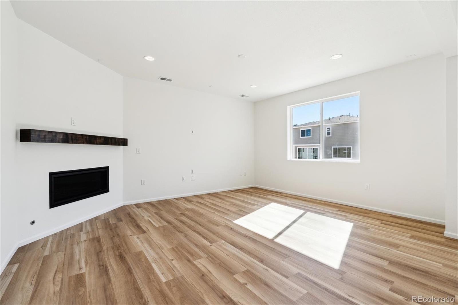 MLS Image #3 for 4582  boone circle,brighton, Colorado