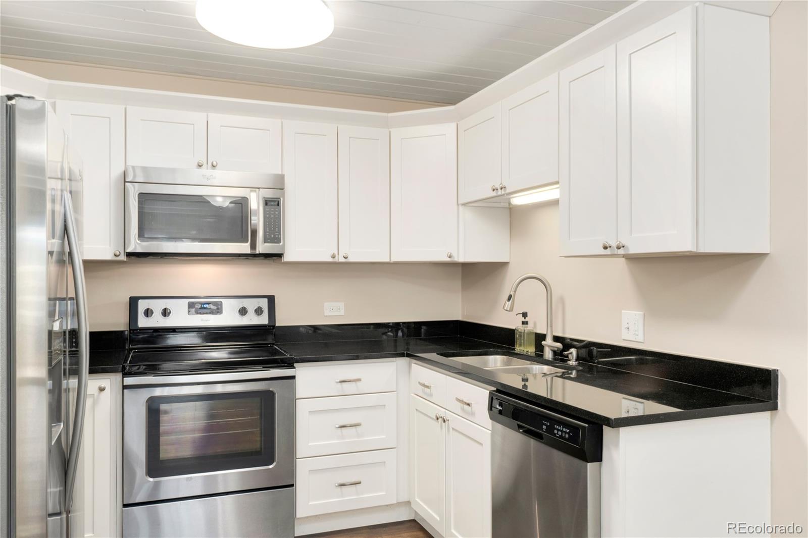 MLS Image #8 for 655 s clinton street 2a,denver, Colorado