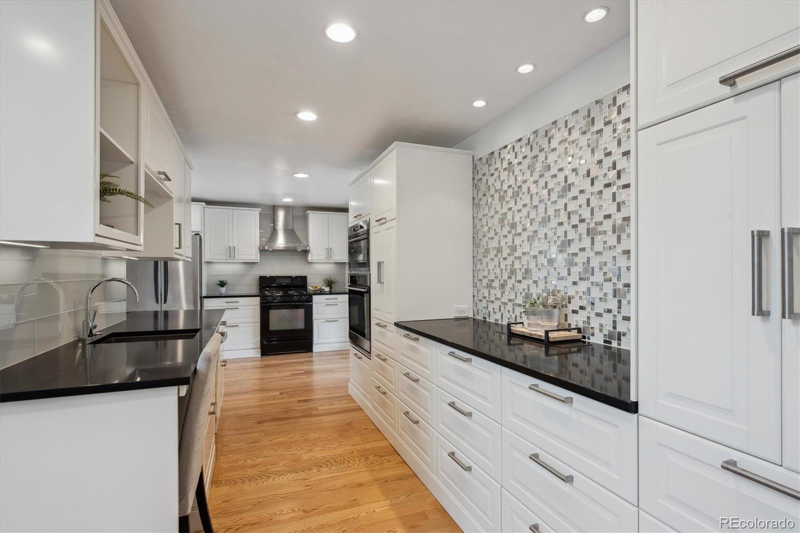 MLS Image #13 for 6387 s olive street,centennial, Colorado