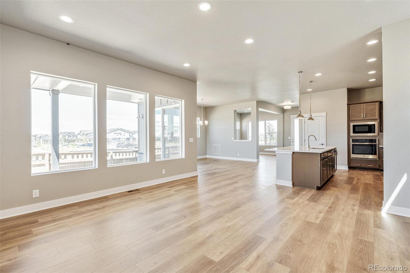 MLS Image #12 for 21022 e 63 drive,aurora, Colorado