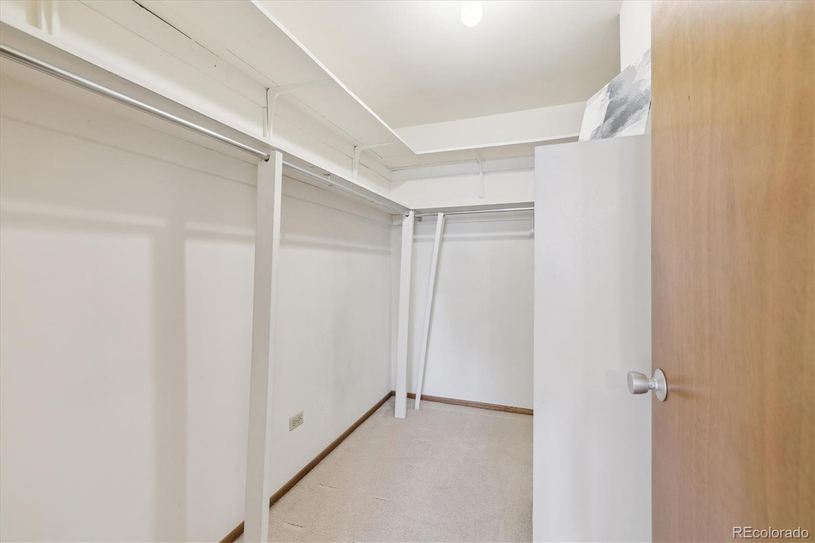 MLS Image #11 for 665 s alton way,denver, Colorado