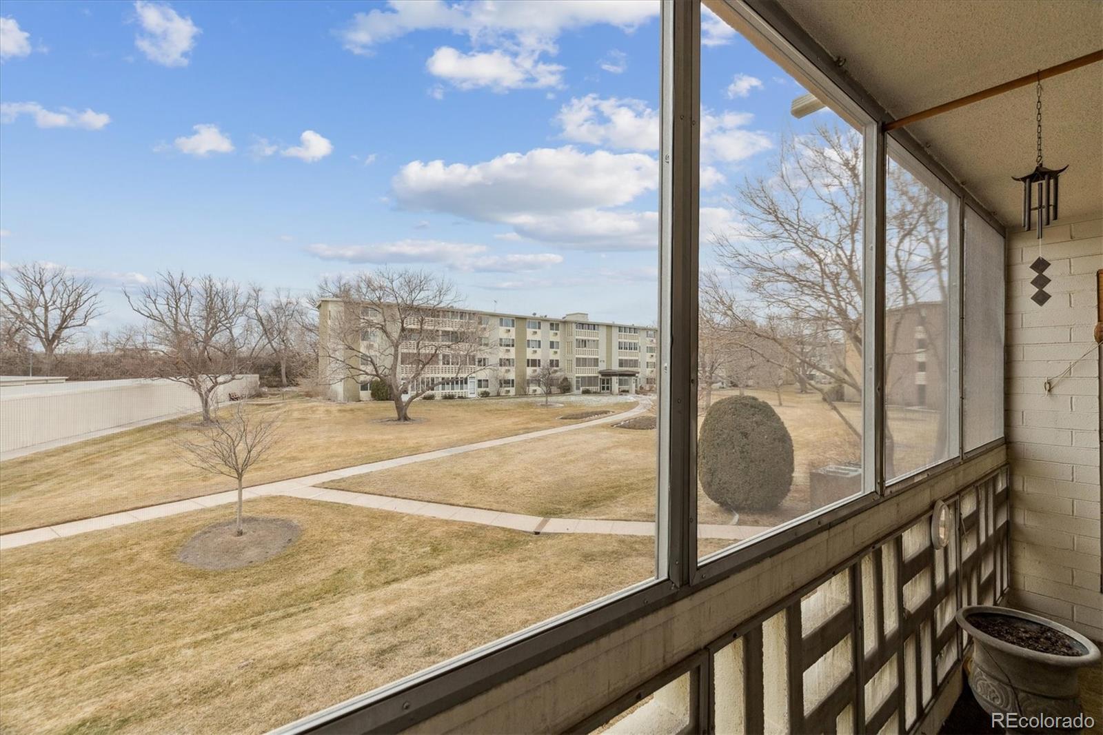 MLS Image #15 for 665 s alton way,denver, Colorado