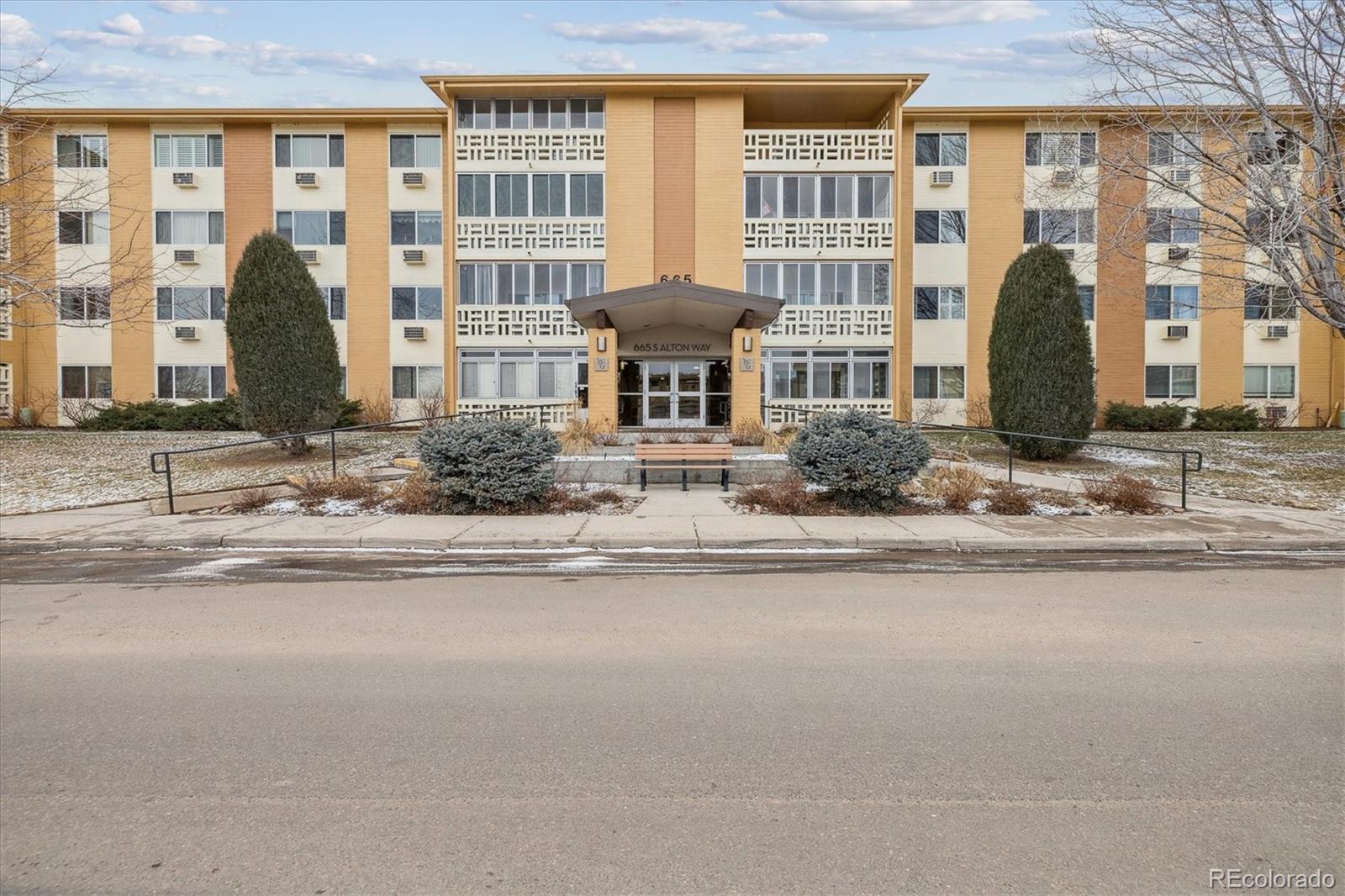 MLS Image #21 for 665 s alton way,denver, Colorado