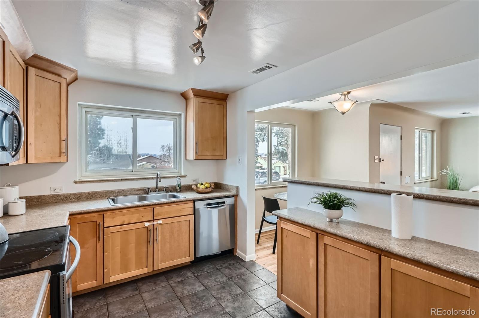 MLS Image #7 for 2280 w center avenue,denver, Colorado