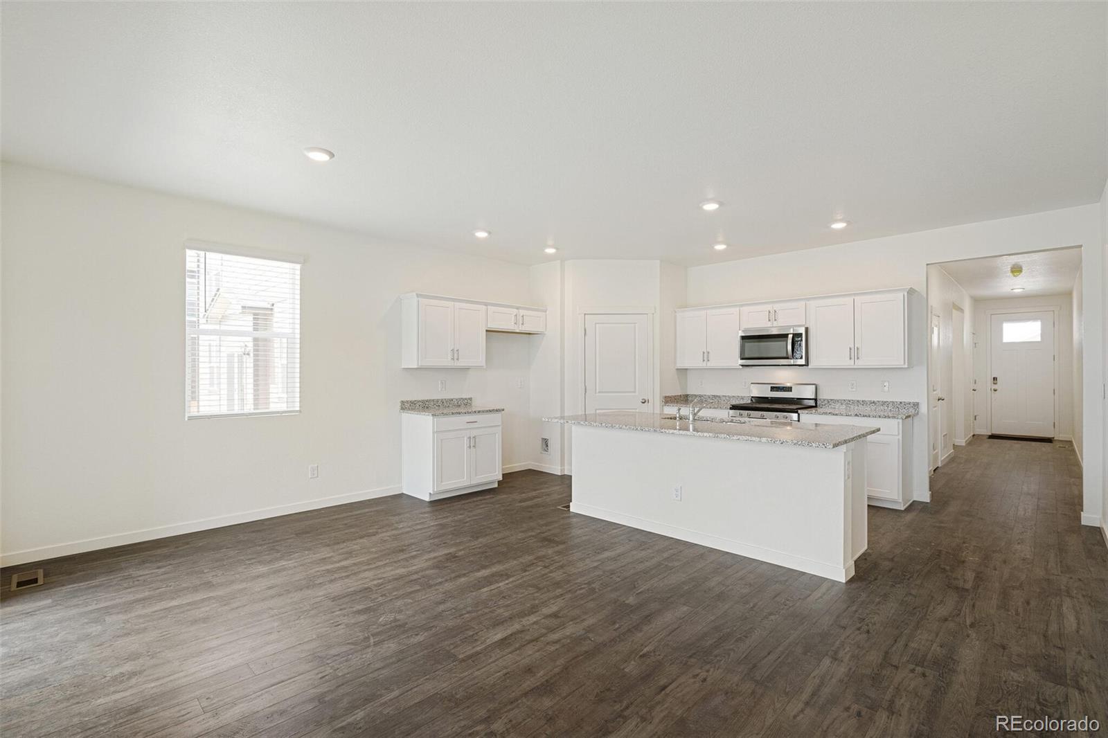 MLS Image #10 for 862  crest street,lochbuie, Colorado