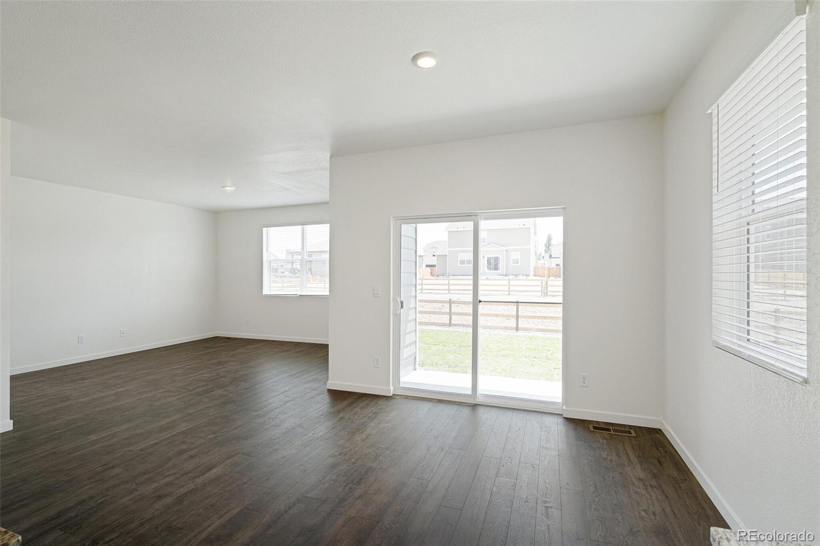 MLS Image #11 for 862  crest street,lochbuie, Colorado