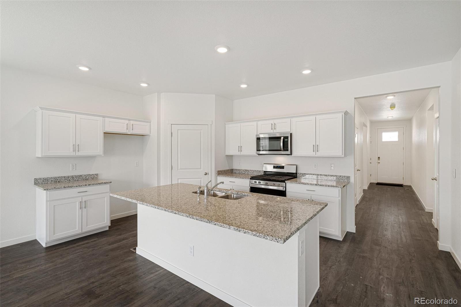 MLS Image #12 for 862  crest street,lochbuie, Colorado