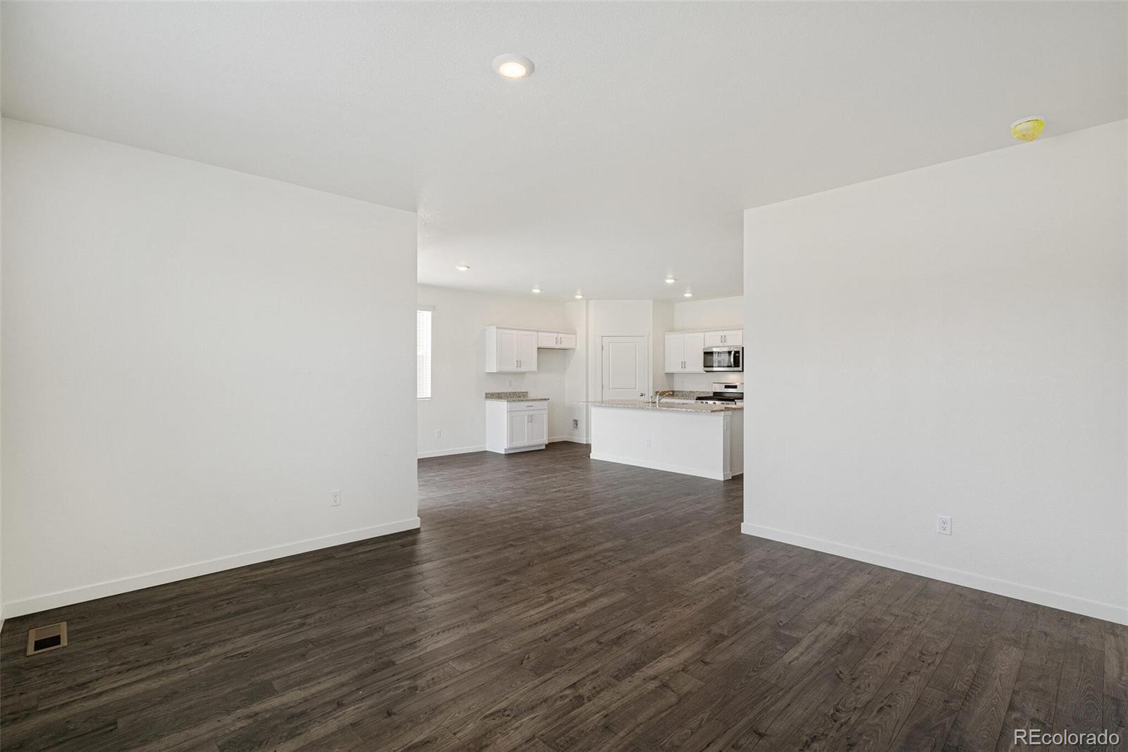 MLS Image #6 for 862  crest street,lochbuie, Colorado