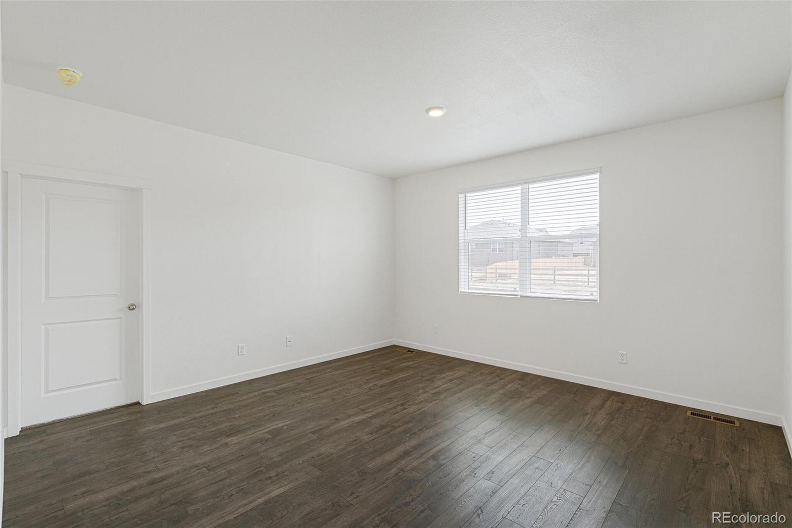 MLS Image #7 for 862  crest street,lochbuie, Colorado